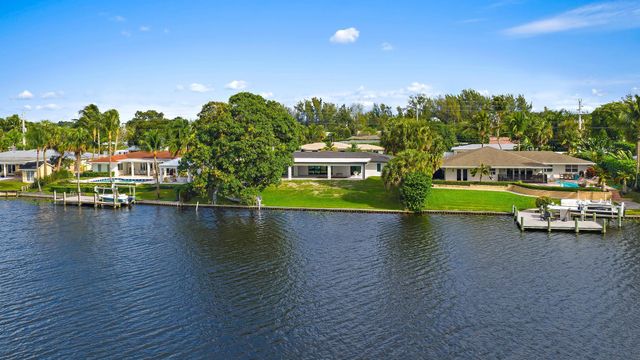 7523 Pine Tree Lane, Lake Clarke Shores, FL 33406