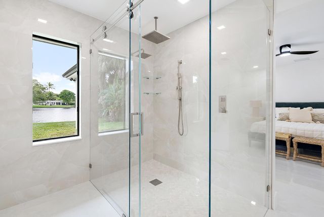 7523 Pine Tree Lane, Lake Clarke Shores, FL 33406