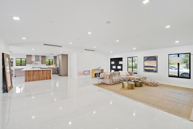 7523 Pine Tree Lane, Lake Clarke Shores, FL 33406