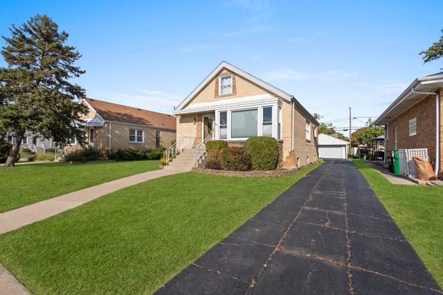 1907 Suffolk Avenue, Westchester, IL 60154