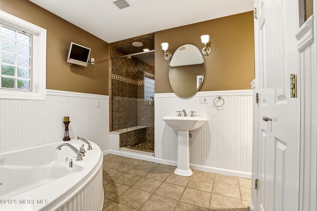 1903 Vernon Street, Oakhurst, NJ 07755