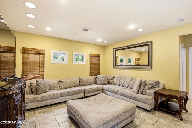 1903 Vernon Street, Oakhurst, NJ 07755