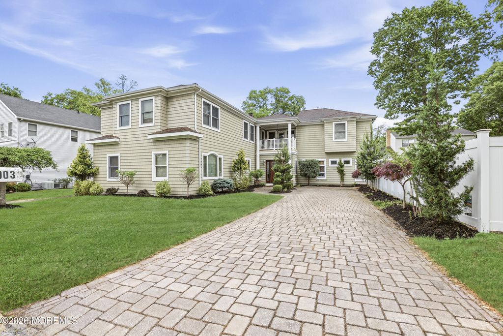 1903 Vernon Street, Oakhurst, NJ 07755
