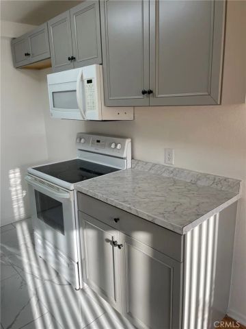 20426 S Vermont Avenue 76, Torrance, CA 90502
