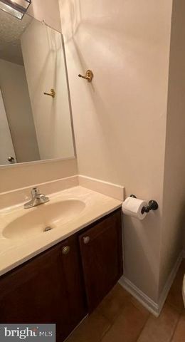 806 FLAGLER DR, Gaithersburg, MD 20878
