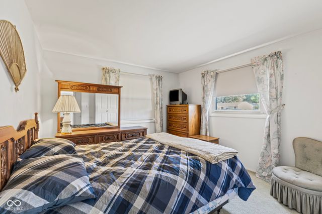 11105 McDowell Drive E, Indianapolis, IN 46229