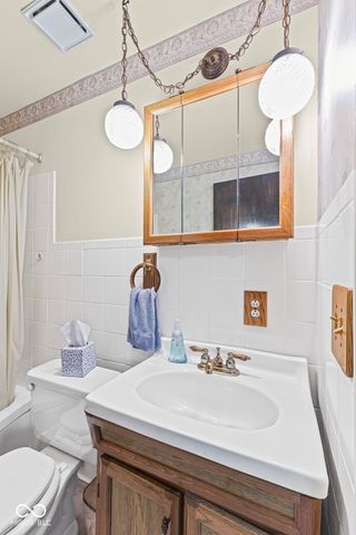 11105 McDowell Drive E, Indianapolis, IN 46229