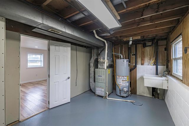 3306 DAVISON Avenue, Erie, PA 16504