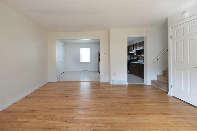 3306 DAVISON Avenue, Erie, PA 16504