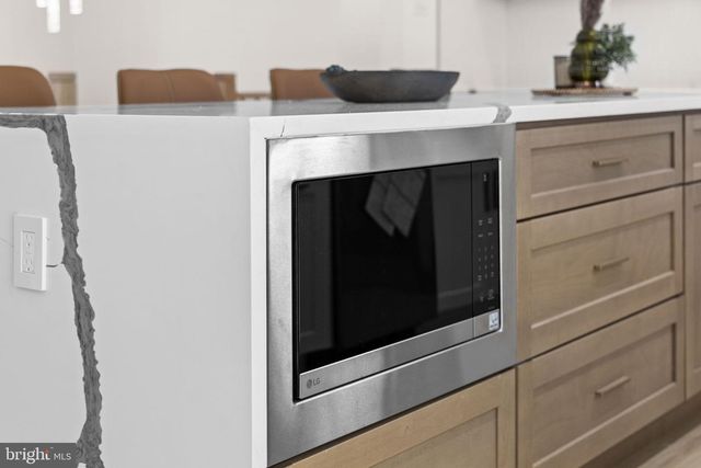 2221 HARPOON DR, Stafford, VA 22554