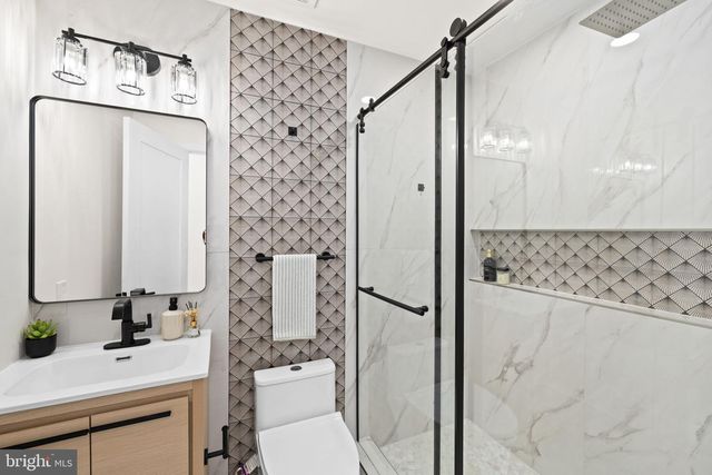 2221 HARPOON DR, Stafford, VA 22554