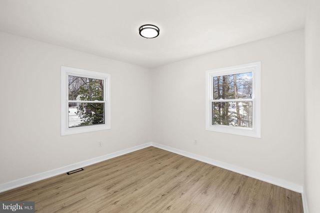 2221 HARPOON DR, Stafford, VA 22554