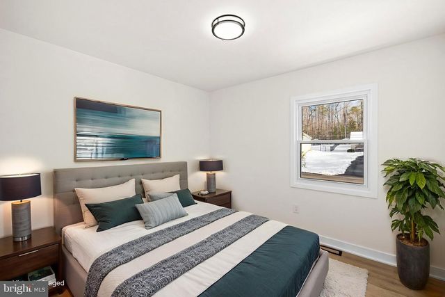 2221 HARPOON DR, Stafford, VA 22554