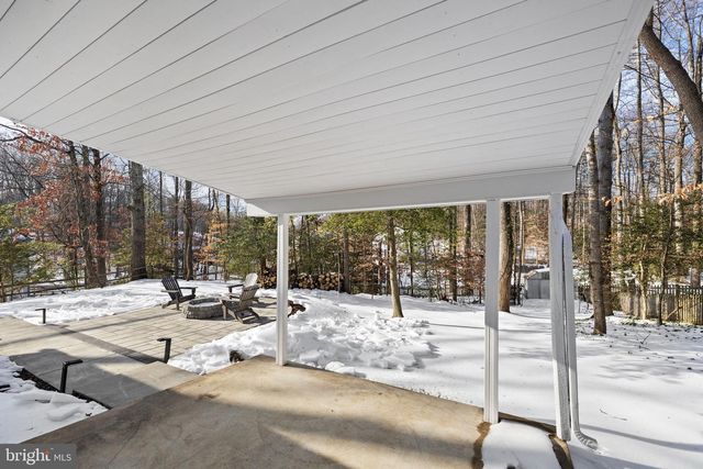 2221 HARPOON DR, Stafford, VA 22554