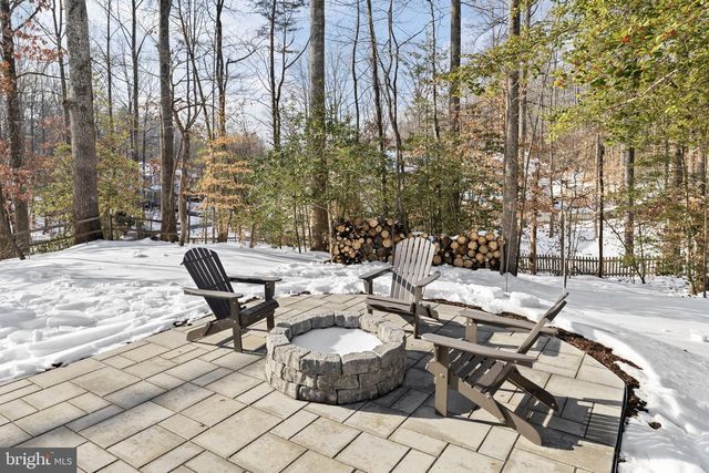 2221 HARPOON DR, Stafford, VA 22554