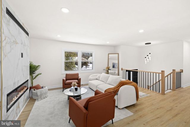 2221 HARPOON DR, Stafford, VA 22554