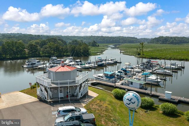 2221 HARPOON DR, Stafford, VA 22554