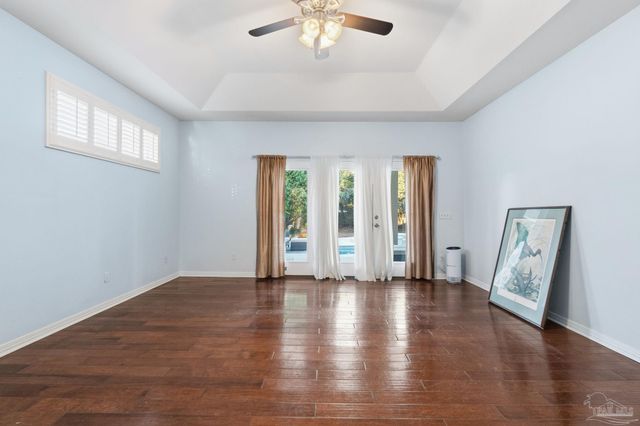 1196 Mary Lou Ln, Gulf Breeze, FL 32563