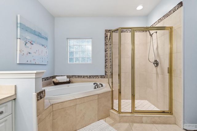 1196 Mary Lou Ln, Gulf Breeze, FL 32563