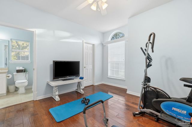 1196 Mary Lou Ln, Gulf Breeze, FL 32563