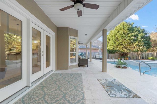 1196 Mary Lou Ln, Gulf Breeze, FL 32563