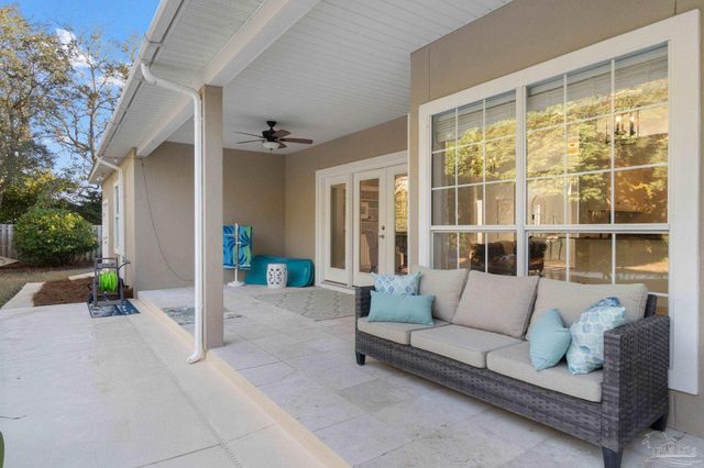 1196 Mary Lou Ln, Gulf Breeze, FL 32563