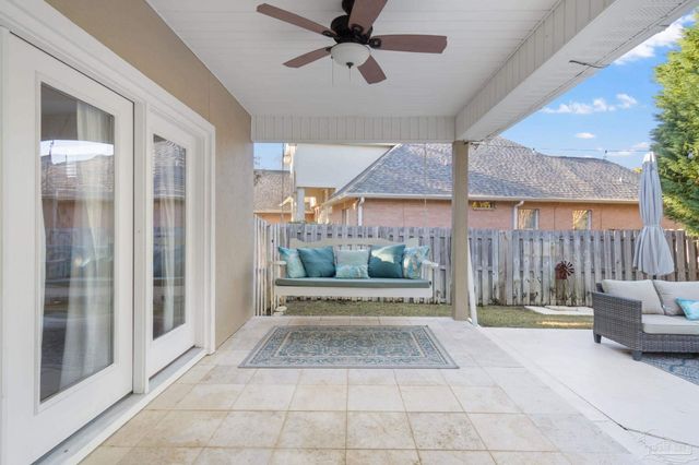 1196 Mary Lou Ln, Gulf Breeze, FL 32563