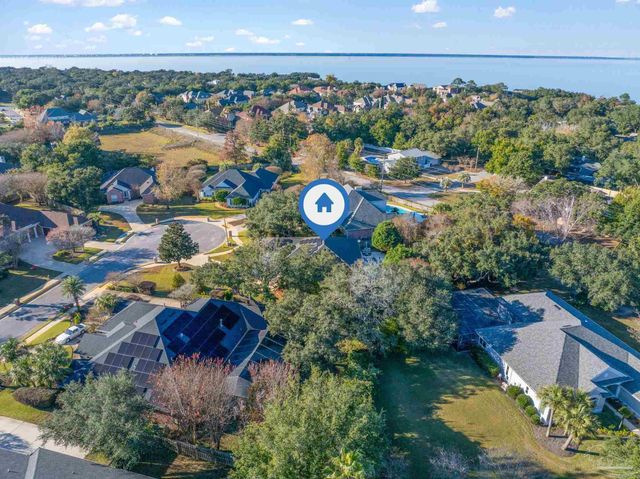 1196 Mary Lou Ln, Gulf Breeze, FL 32563
