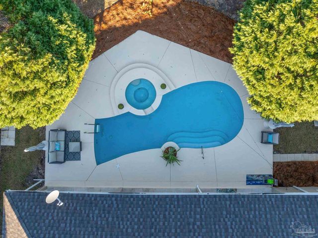 1196 Mary Lou Ln, Gulf Breeze, FL 32563