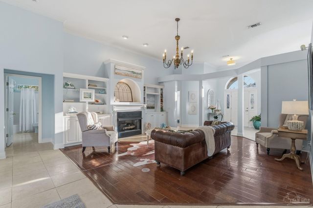 1196 Mary Lou Ln, Gulf Breeze, FL 32563