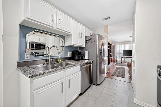 9339 CRIMNSON Court, Dallas, TX 75217