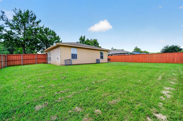 9339 CRIMNSON Court, Dallas, TX 75217