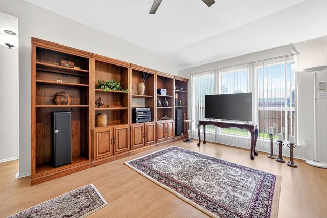 9339 CRIMNSON Court, Dallas, TX 75217