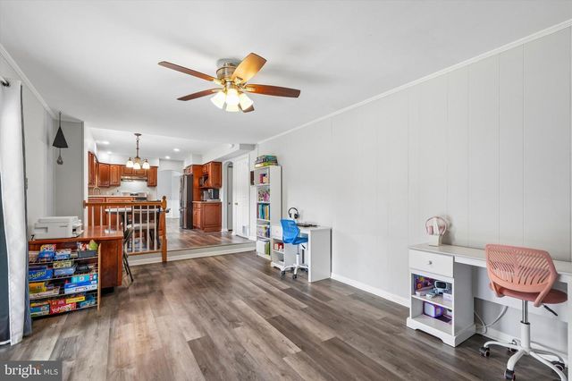 609 NORMA DR, Thorndale, PA 19372