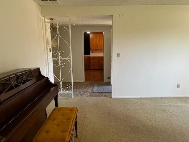 2371 Glen Ellen Cir, Sacramento, CA 95822