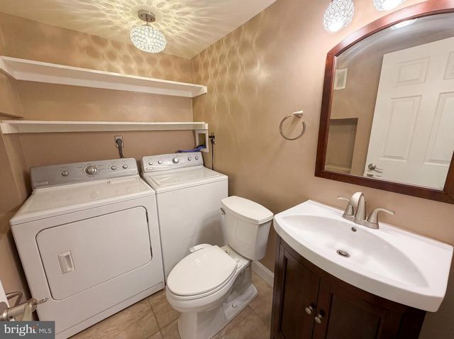 724 13TH ST NE, Washington, DC 20002