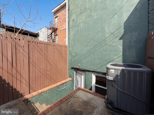 724 13TH ST NE, Washington, DC 20002