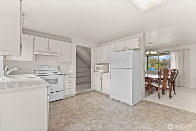 11235 NE 146th Street, Kirkland, WA 98034
