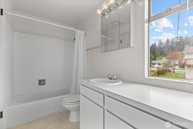 11235 NE 146th Street, Kirkland, WA 98034