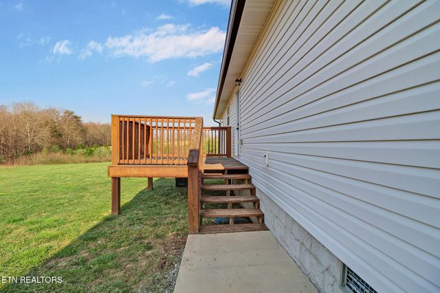 324 Fitzgerald Lane, Jamestown, TN 38556