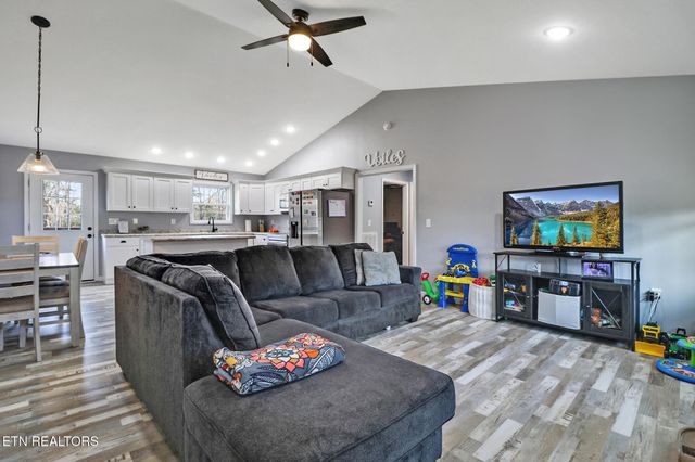 324 Fitzgerald Lane, Jamestown, TN 38556