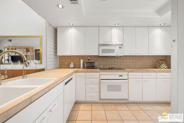 281 S Serena Drive, Palm Desert, CA 92260