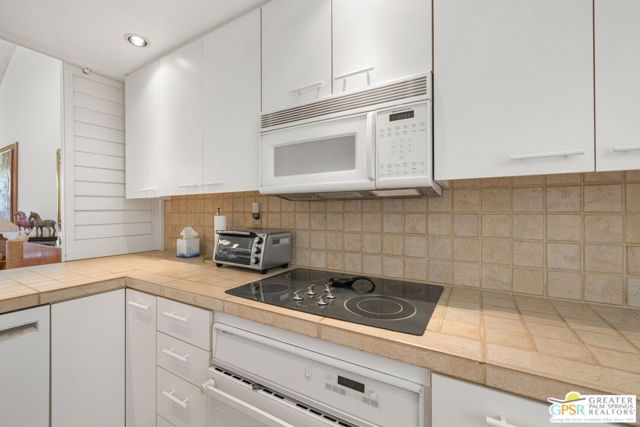 281 S Serena Drive, Palm Desert, CA 92260