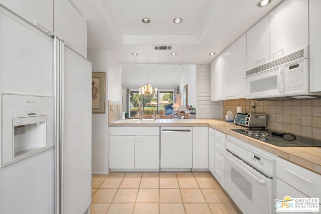 281 S Serena Drive, Palm Desert, CA 92260