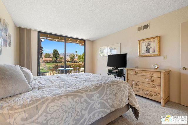 281 S Serena Drive, Palm Desert, CA 92260