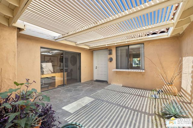 281 S Serena Drive, Palm Desert, CA 92260