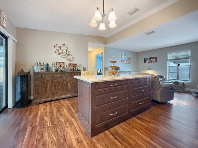 4941 SW 10th St, Margate, FL 33068