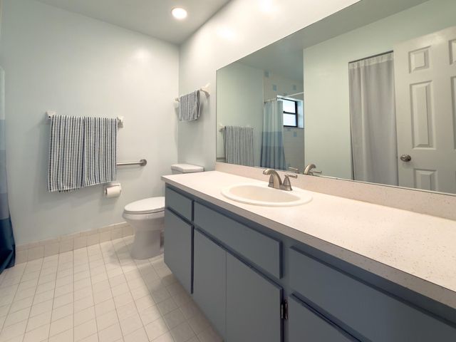 4941 SW 10th St, Margate, FL 33068