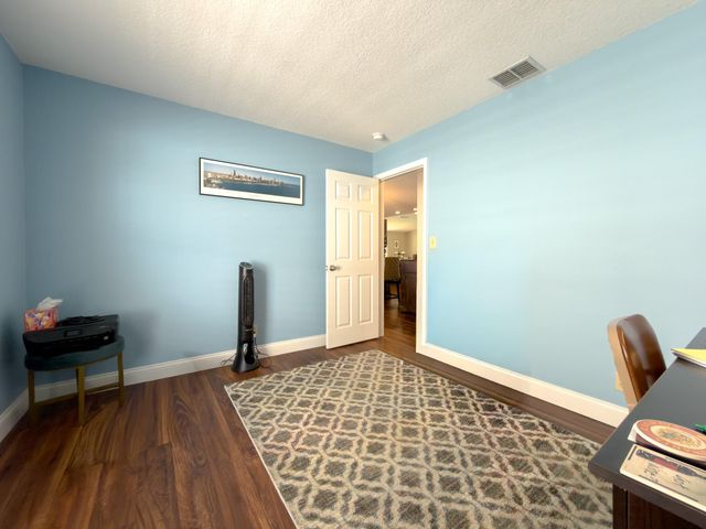 4941 SW 10th St, Margate, FL 33068