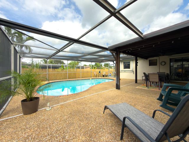 4941 SW 10th St, Margate, FL 33068